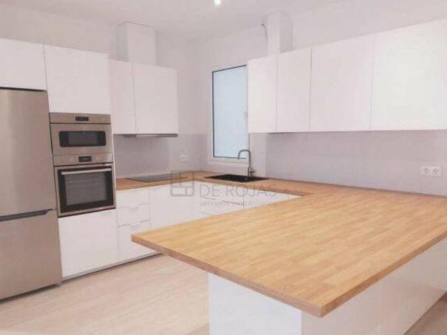 Alquiler piso con 2 baños Chamberí