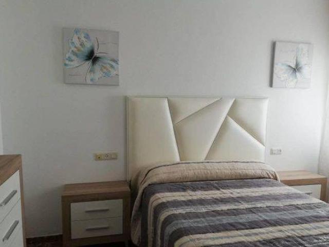 Alquiler piso con 2 habitaciones Baena