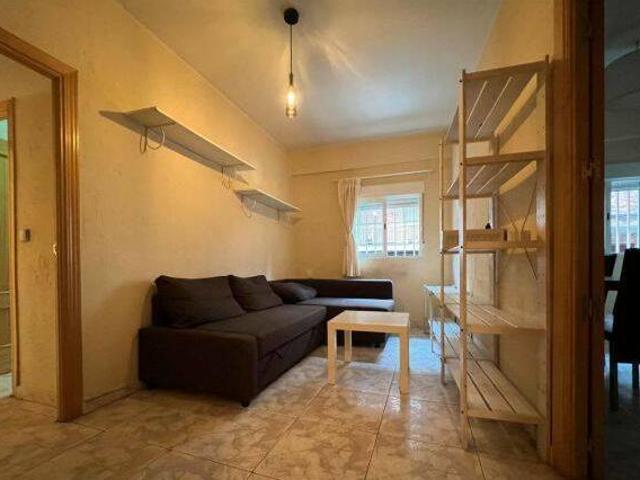 Alquiler piso con 2 habitaciones Carabanchel