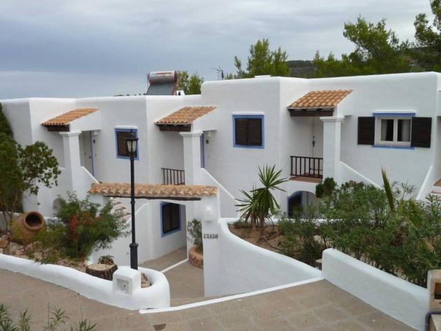 ¡ALQUILER PISO CON TERRAZA ZONA SANT JOSEP DE SA TALAIA, IBIZA, LARGA ESTANCIA!