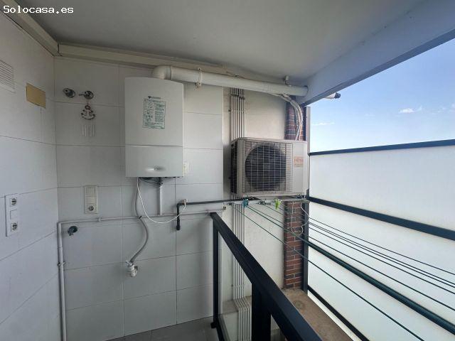 ALQUILER PISO CON URBANIZACION EN AVDA DE LA GOLETA CON PLAZA DE GARAJE Y TRASTERO
