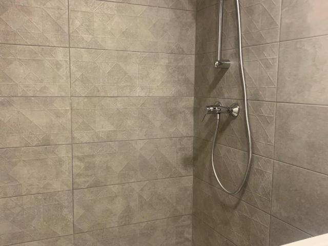 Alquiler Piso en Entrenúcleos, Dos Hermanas. 950 €