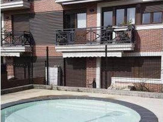 Alquiler piso piscina y ascensor Voto