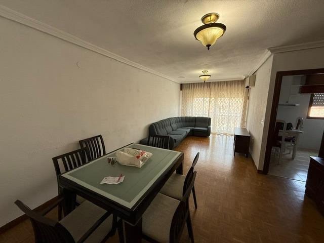 ALQUILER PISO RONDA NORTE, JUNTO PLAZA DIEZ DE REVENGA, 3 DORMITORIOS, 2 BAÑOS, CHICAS ESTUDIANTES