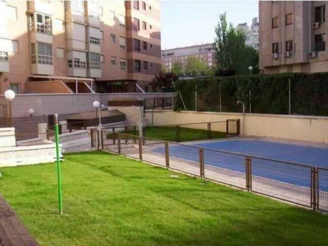 Alquiler piso trastero y ascensor San blas