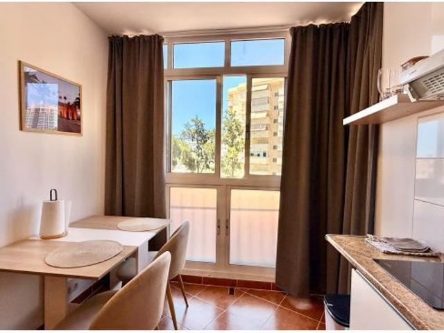 Alquiler por larga temporada de estudio en Benalmádena Costa, Málaga, Costa del Sol