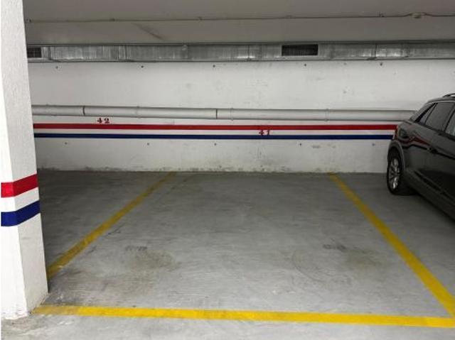 ALQUILER PLAZA DE GARAJE – CENTRO DE RIANXO