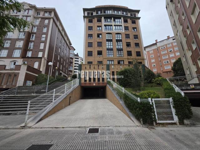 ALQUILER PLAZA GARAJE EN BRIGADAS INTERNACIONALES