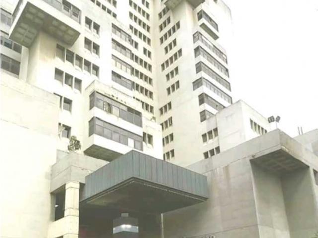 Vendo/alquilo oficina 127m2 Chacao 4388