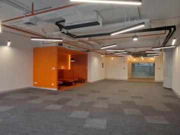 ALQUILO MODERNA OFICINA COMERCIAL DE 157 M2 EN MAGDALENA