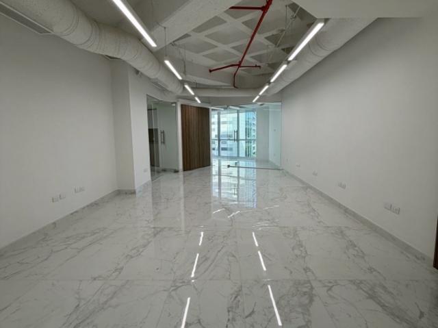 Alquilo oficina 62m2 Torre Jalisco Las Mercedes 3466