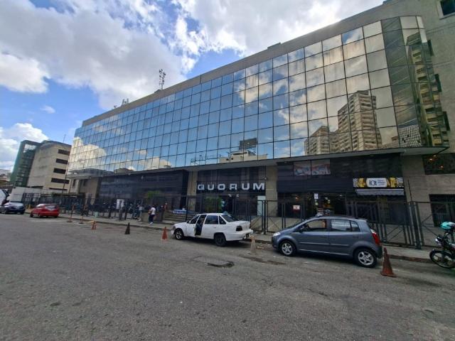 Alquilo oficina Los Ruices 80m2, Amoblada, 5 oficinas. 6484
