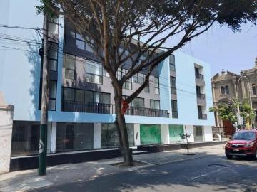 Alquilo Oficinas Comerciales Vivienda desde 2do piso,3ro a 4to con baño completo