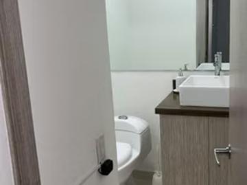 Alquilo Amplio Apartamento Villa Lucre a 5 minutos de la estación del metro | 3 recámaras por 1100.00 en José Domingo Espinar