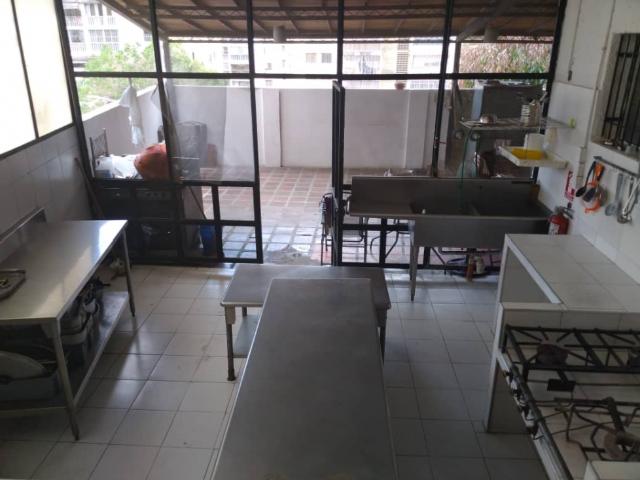 Alquilo anexo 60m2 La Trinidad 9999