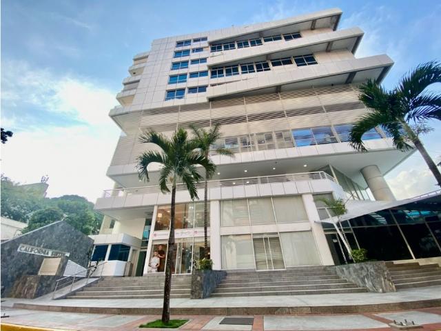 Alquilo apartamento 120m2 Las Mercedes 5187