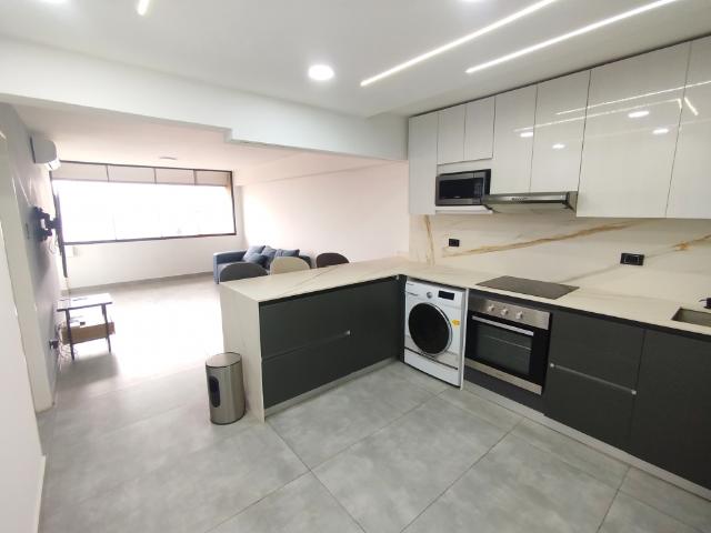 Alquilo apartamento 64m2 Colinas de Bello Monte 9841