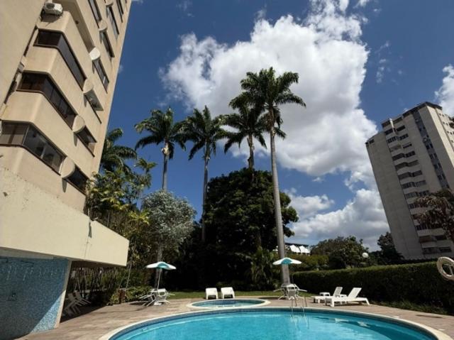 Alquilo apartamento 72m2 Colinas de la California 0330