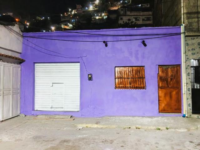 Alquilo casa comercial 204m2 Maiquetia 8819