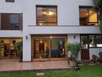 ALQUILO CASA CON JARDIN, 4 DORMITORIOS, 3 COCHERAS, URB. AURORA