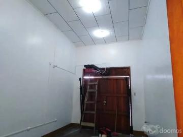 Alquilo casa céntrica con cochera S/.2,500,4 dormitorios