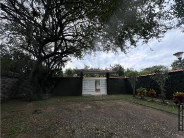 ALQUILO CASA AMOBLADA CONDIMINIO PRIVILEGIO