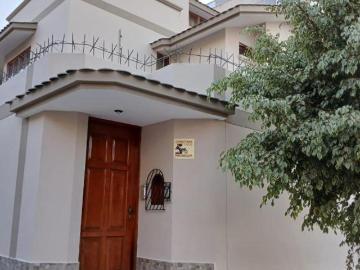 Alquilo casa de 5 dormitorios en Santa María del Pinar, Piura S/ 4800soles