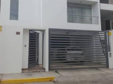 ALQUILO CASA MODERNA