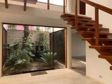 ALQUILO CASA MONTERRICO SURCO a 1/2 cuadra de Av. El Polo y El Derby