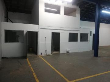 Alquilo centrica galera recien pintada