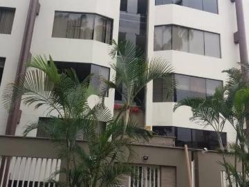 Alquilo departamento en Surco