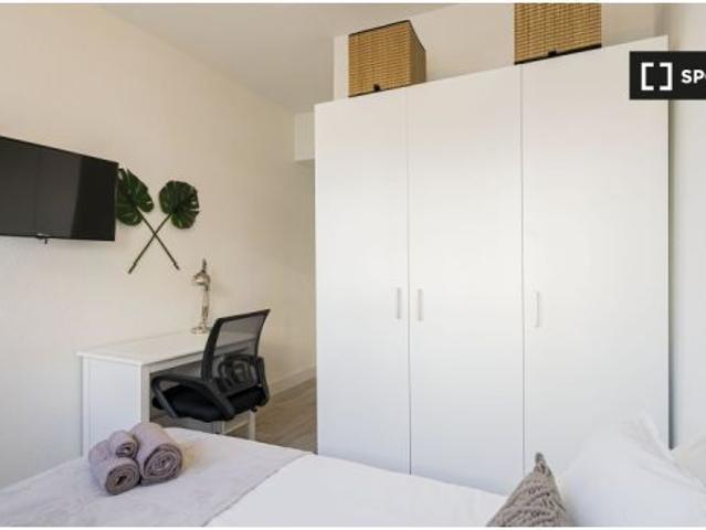 Alquilo habitacion en Madrid