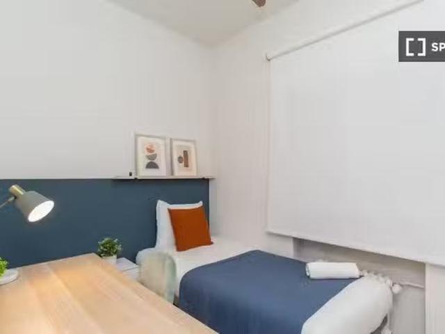 Alquilo habitacion en Madrid