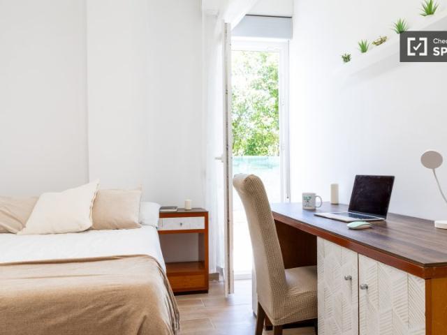 Habitación en piso compartido en alquiler en Numancia, Madrid