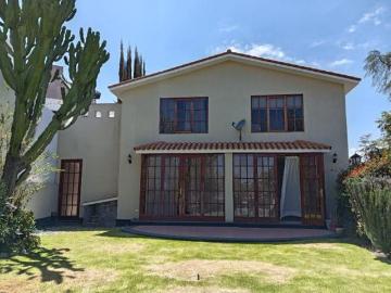 ALQUILO HERMOSA CASA EN URB, PRIVADA ZONA ESCLUSIVA