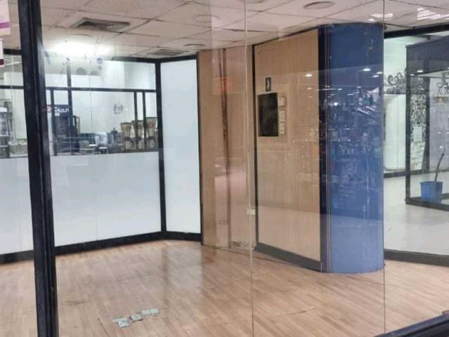 Alquilo local comercial 129m2 Centro Comercial Terrazas del vila 7819