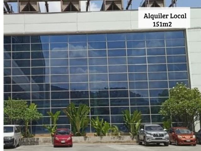 Alquilo local comercial 151m2 La Urbina 5895