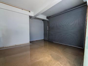 Alquilo local Comercial en primer piso Los Olivos frente a la UCV