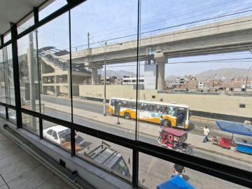 Alquilo Local Comercial Frente A Estacion Bayovar