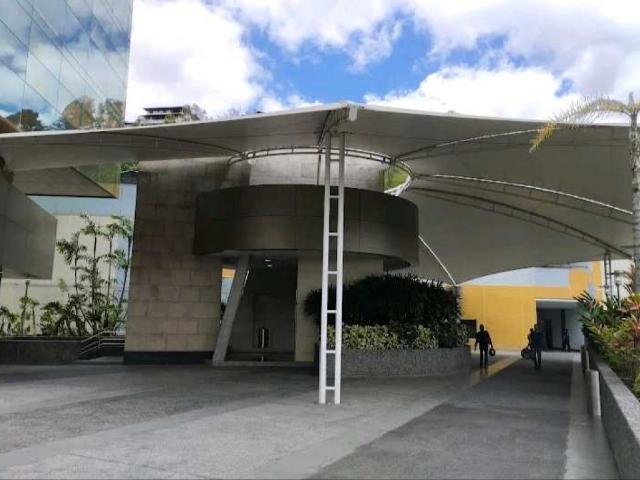 Alquilo local en PB 79m2 Torre Xpress Macaracuay 8773