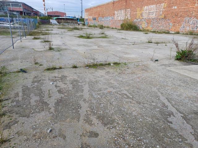 ALQUILO PARCELA INDUSTRIAL SANTANDER