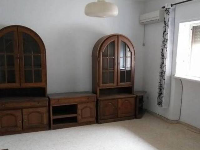 Alquilo piso en tablada bajo con 4 dorm 2 baños semiamu 75