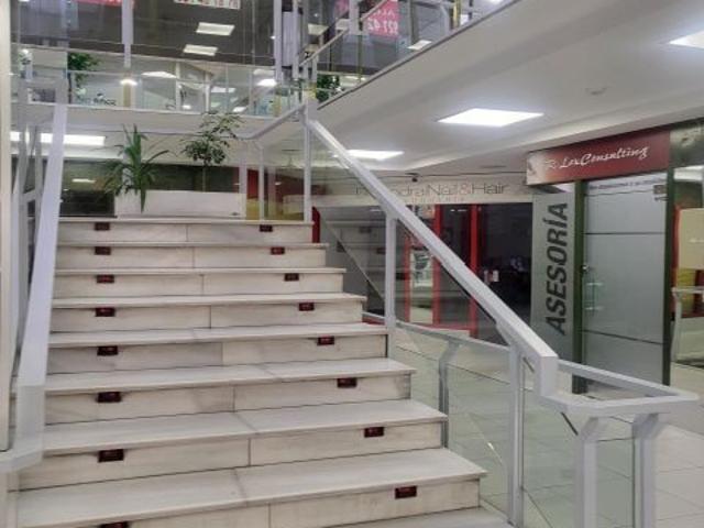 ALREALTY VENDE LOCAL COMERCIAL EN UBICACIÓN ESTRATÉGICA EN SEGOVIA