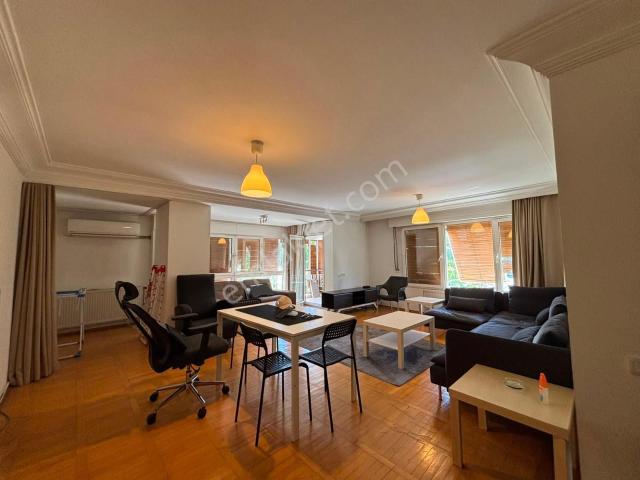 Alsancak Vasıf Çınar'da Köşe, Otoparklı 2.kat 1+1 Eşyalı Kiralık