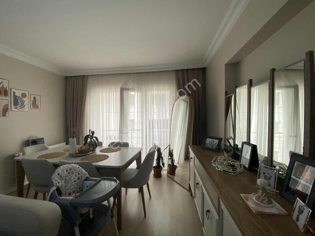 Alsancak' Da Ara Kat Masrafsız Geniş Satılık 3+1 Daire