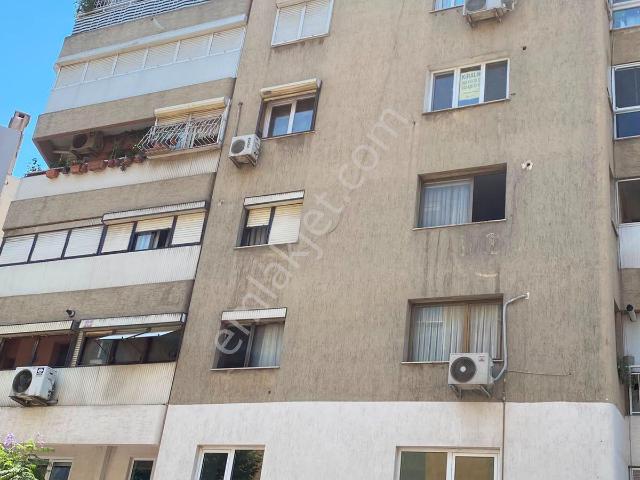 Alsancak Fuarın Dibinde 3+1 110m2 Dgazlı Arakat Asansörlü Kiralık Daire