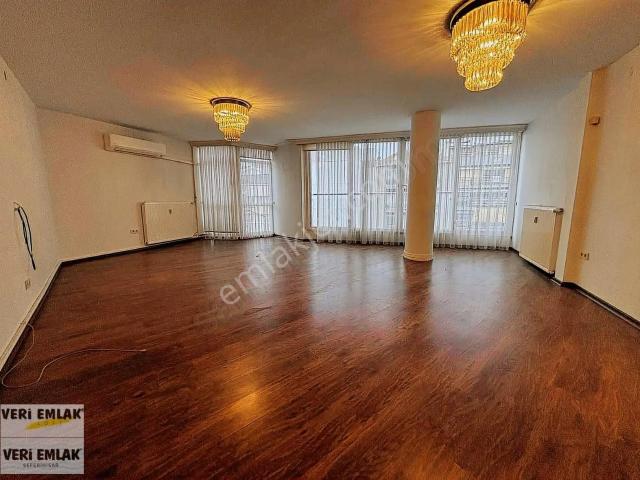 Alsancak Gündoğdu Ve Kordon Yakını Bakımlı Kiralık 2+1 Daire