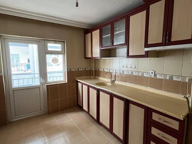 ALSANCAK MAH. 3+1 2. ARA KATTA MÜKEMMEL YAPILI DAİRE