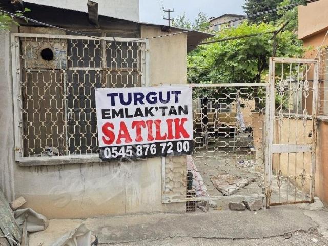 Alsancakta Arsa Niyetine Yıkık Ev