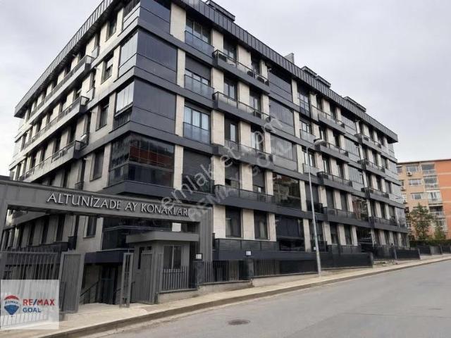 Altunızade Site İçerisinde Arakat 3+1 Satılık Daire